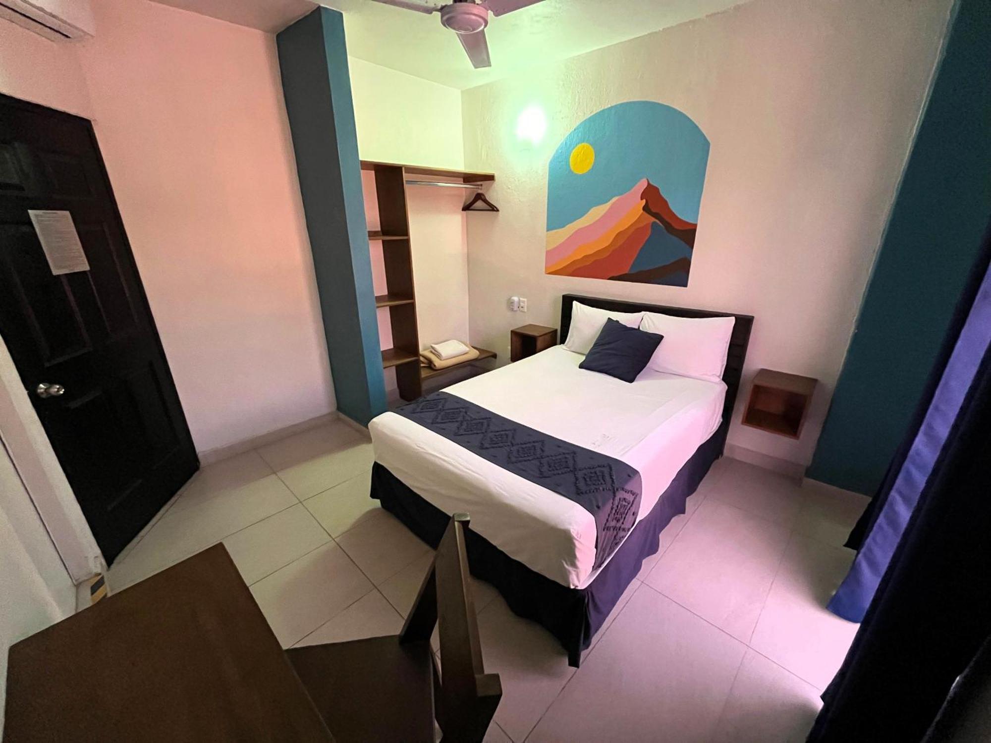 Hotel Juarez 70 Коліма Екстер'єр фото