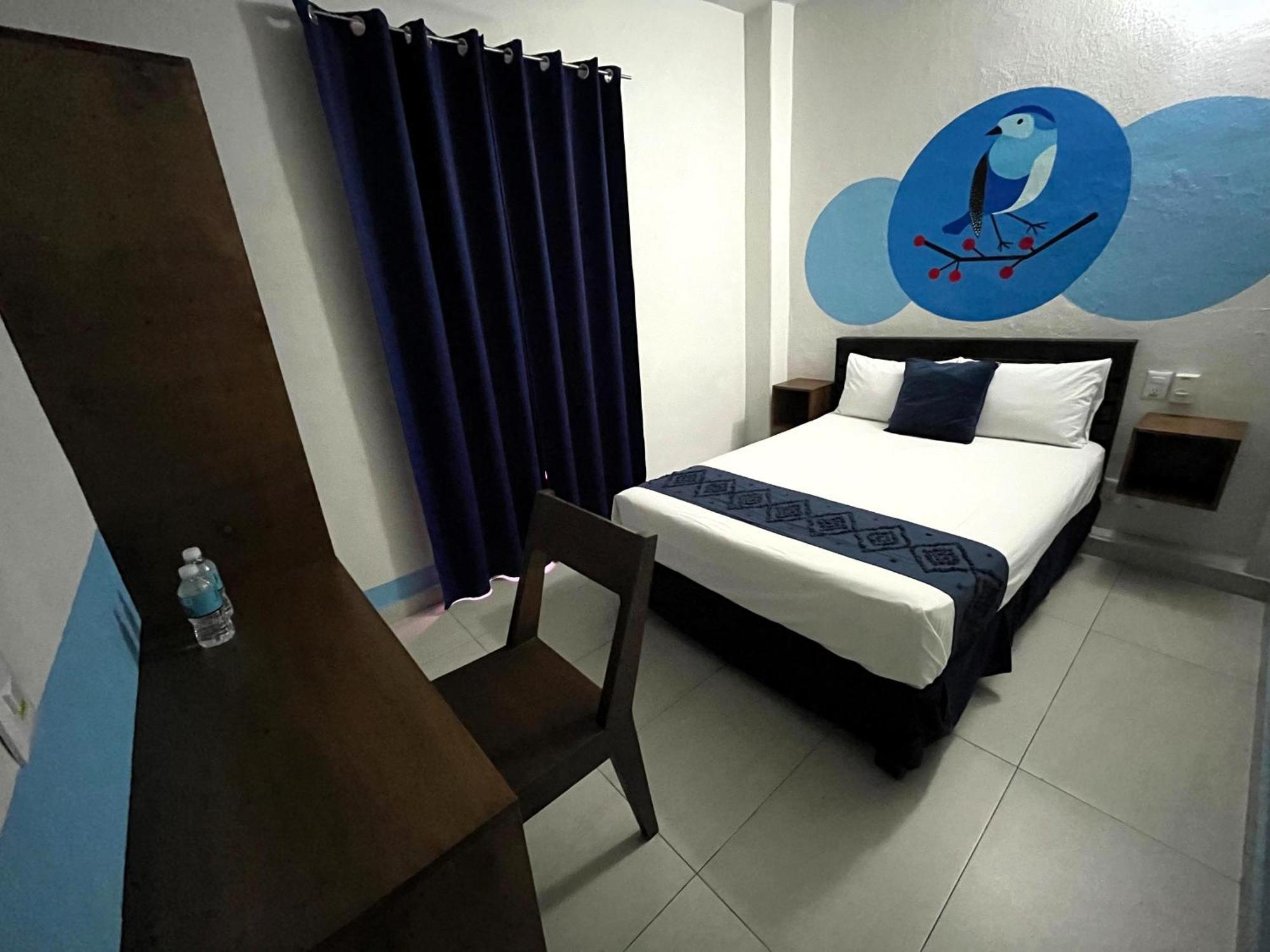 Hotel Juarez 70 Коліма Екстер'єр фото